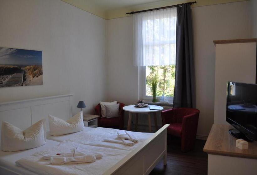 Номер Стандарт с Балконом, Pension Villa Frohsinn Sellin Auf Rügen