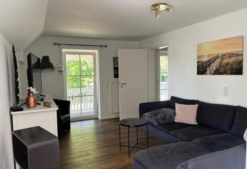 Апартаменты 1 Спальня с Балконом, Pension Villa Frohsinn Sellin Auf Rügen