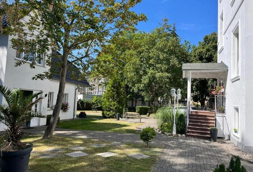 Апартаменты 1 Спальня с Балконом, Pension Villa Frohsinn Sellin Auf Rügen