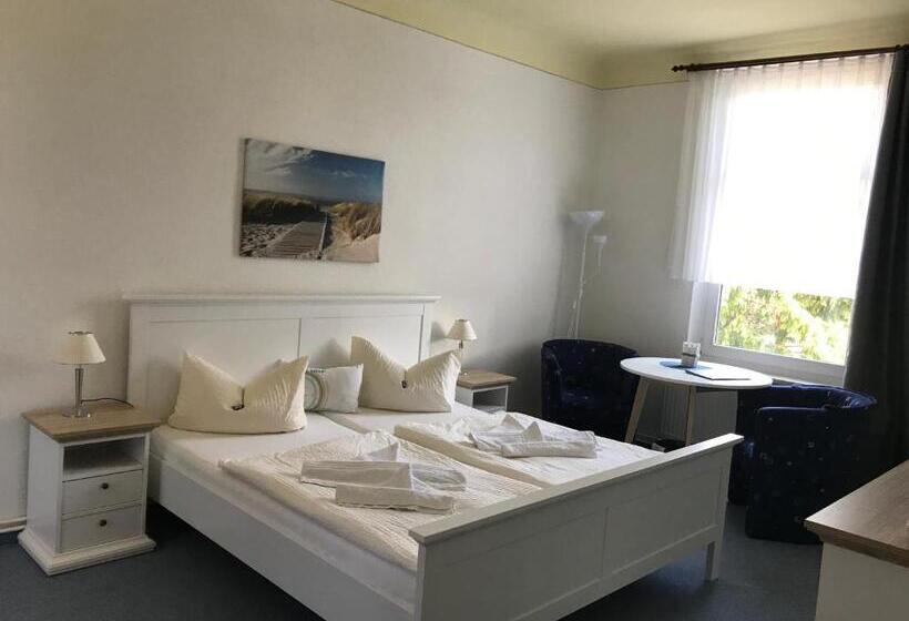 Номер Стандарт с Балконом, Pension Villa Frohsinn Sellin Auf Rügen