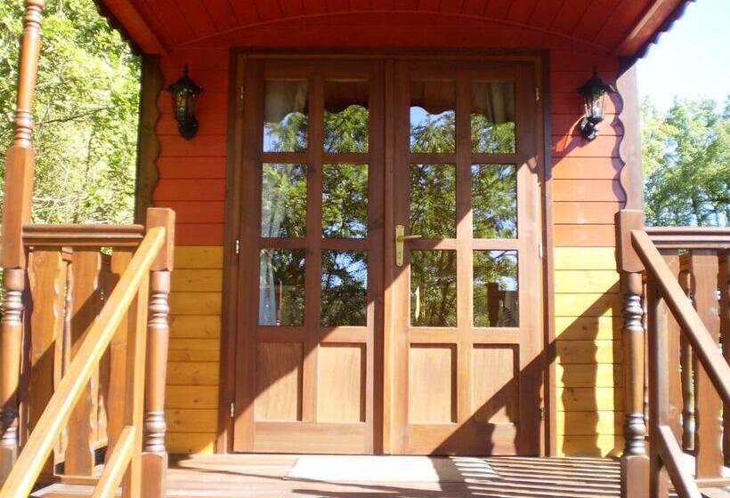 Standard room with outdoor bath, Les Roziers   Roulotte