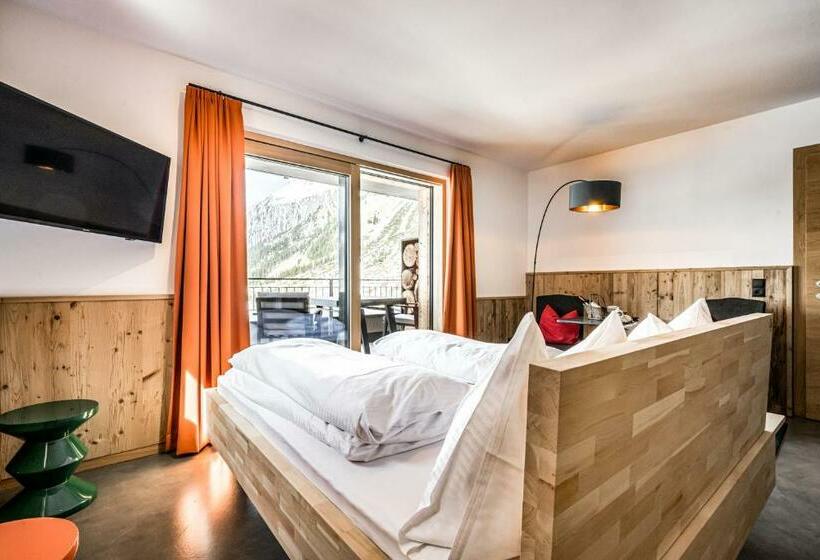 اتاق لوکس, Mondschein Hotel & Chalet
