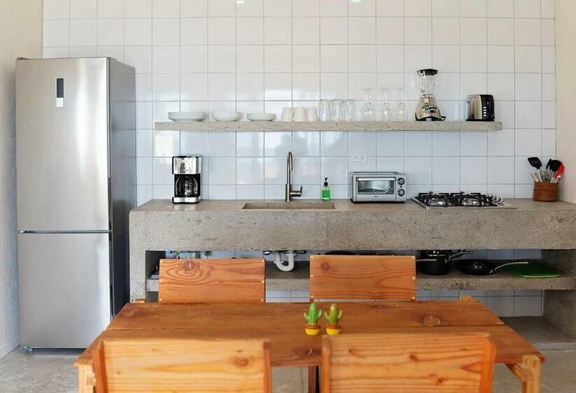 Студия Deluxe, Topia Retreat  Surf Suite Norte