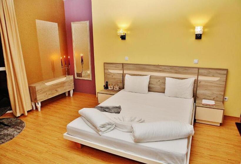 Номер Deluxe, Art Hotel Simona