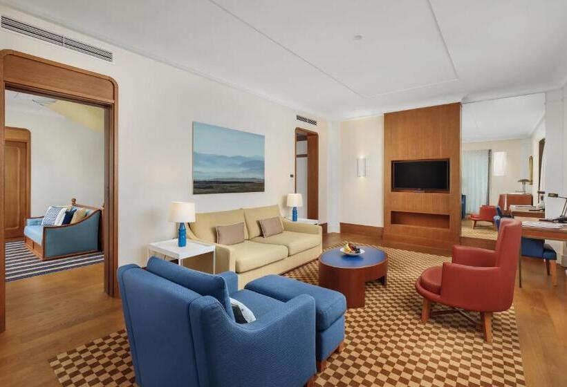 استودیو استاندارد با چشم‌انداز کوهستان, Regent Porto Montenegro & Residences