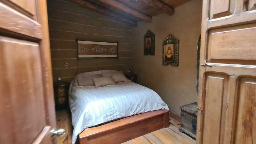 패밀리 방갈로, Quinta Tere Hotel & Gallery
