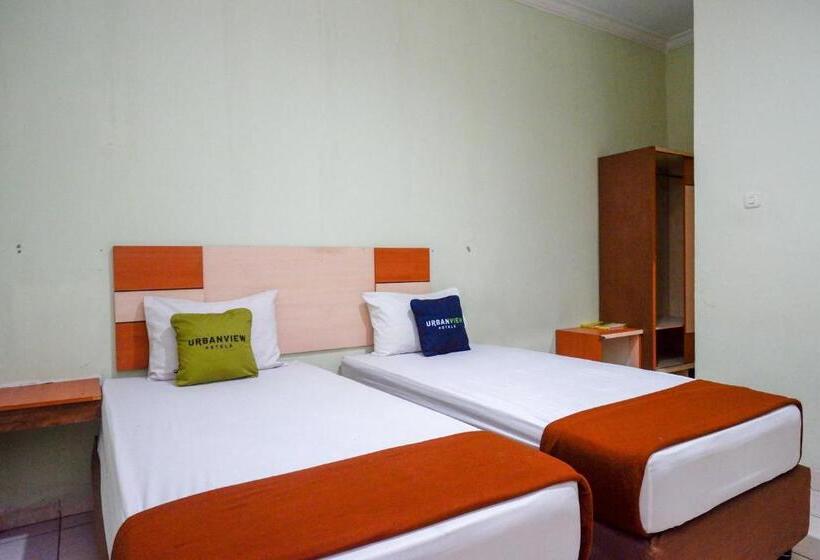 اتاق استاندارد, Urbanview Hotel Platinum Parepare