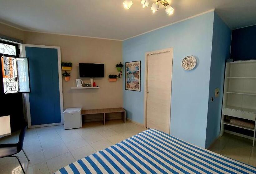 Номер Deluxe Кровать Кинг, Scilla Guest House
