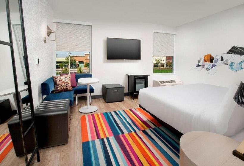 חדר סטנדרט עם מיטת קינג, Aloft Florence