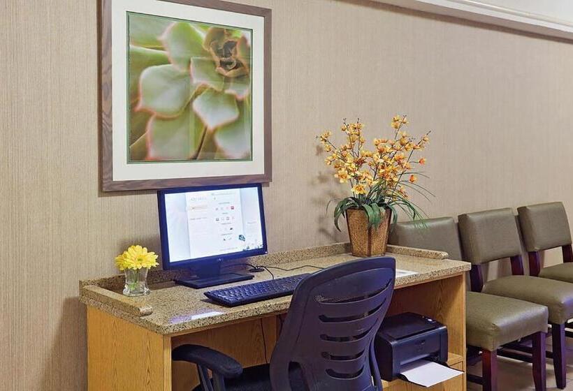 Quarto executivo, Norwood Inn & Suites Merrillville
