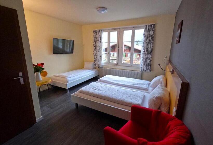 Номер Стандарт Трехместный, Alpenrose Hotel And Gardens