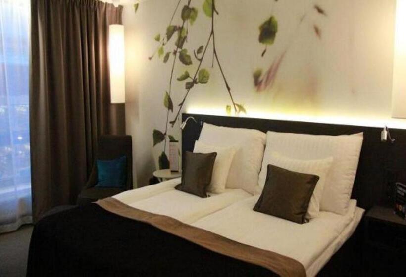 带观景的高级间, Clarion Hotel Sense