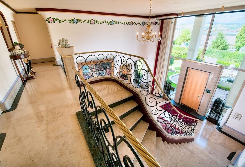 Вилла 5 Спален, Residenz Alexado