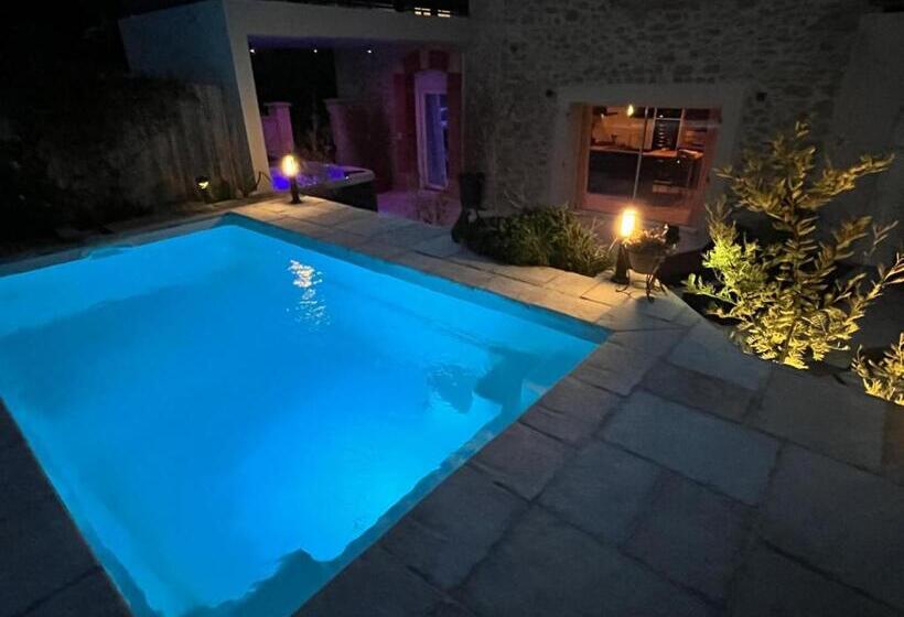 1间卧室的房子, La Suite De Charme Du Mas De La Fontaine De Jonquier Avec Spa Privatif