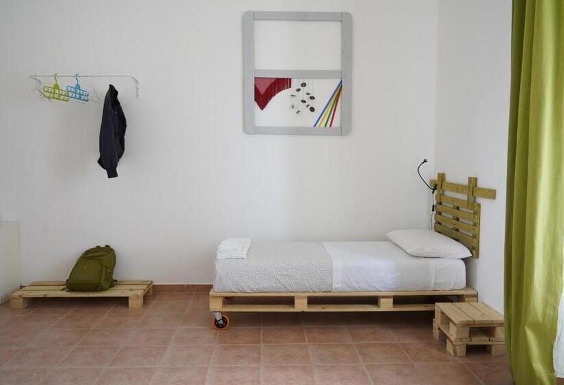 标准间, House Sud Est