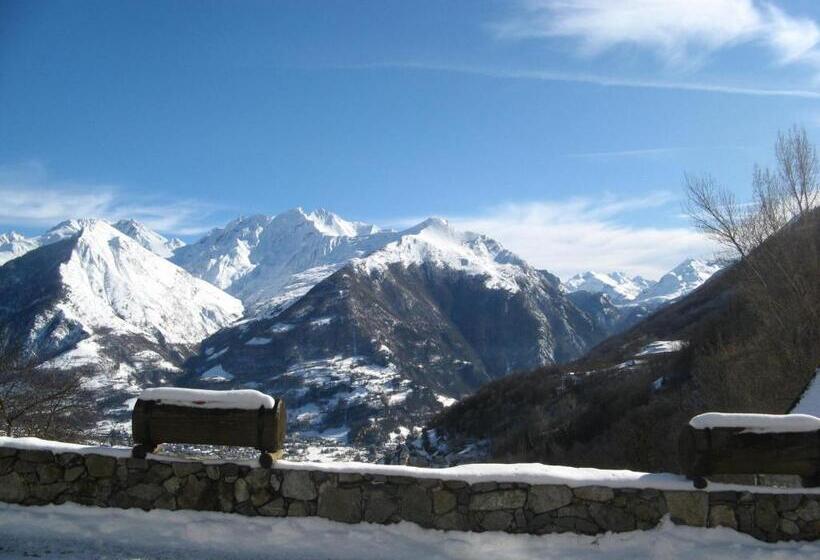 اتاق استاندارد سه نفره, Gîte Soum De L Ase