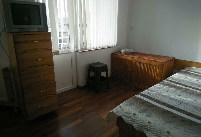 Трежместный Номер Economy, Guesthouse Classic