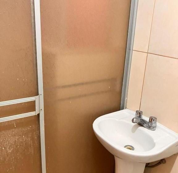 غرفة قياسية فردية, Hostal El Rancho