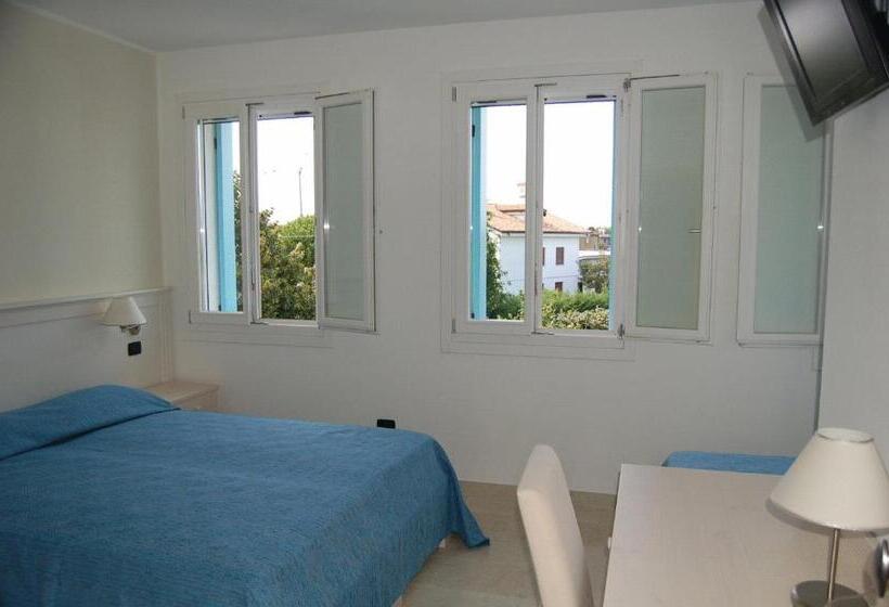 スタンダードトリプルルーム, Agriturismo Dolceacqua