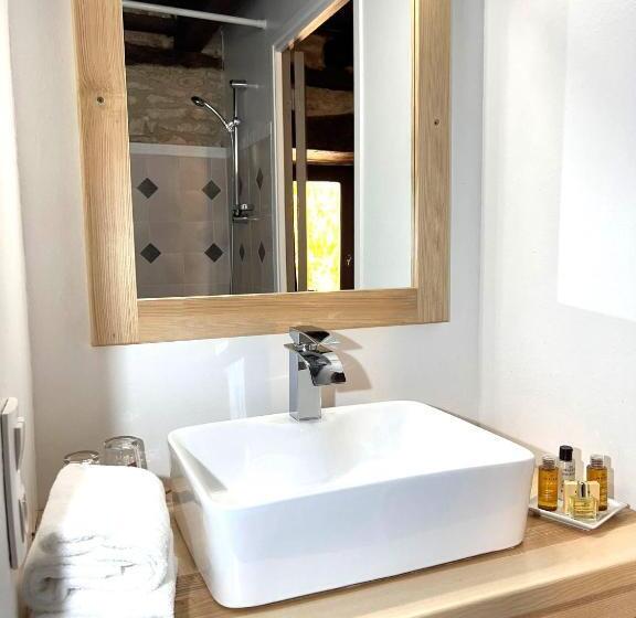 Люкс Повышенной Комфортности, Hôtel Les Vieilles Tours Rocamadour