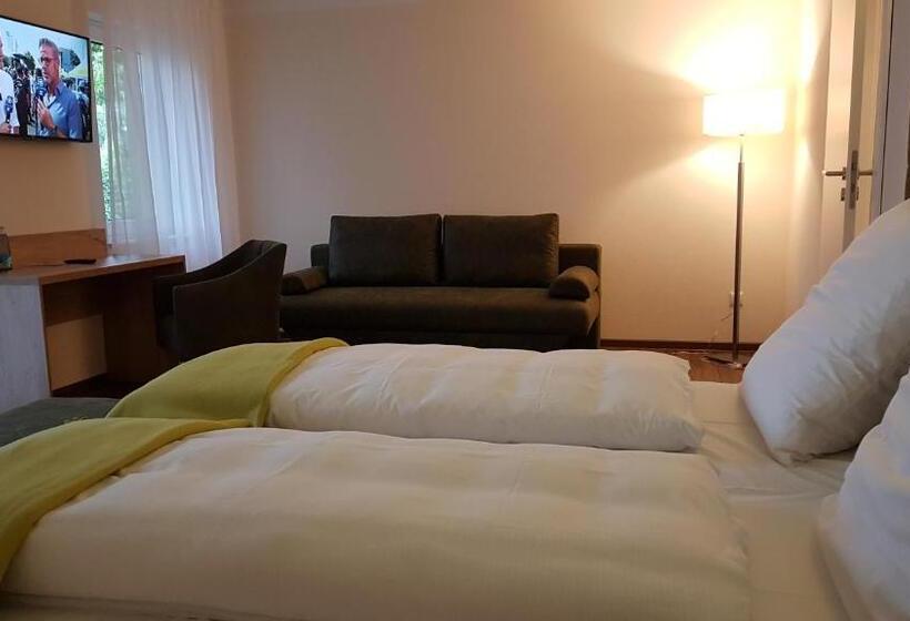 Семейный Номер, Kräuterhotel & Restaurant Heidejäger