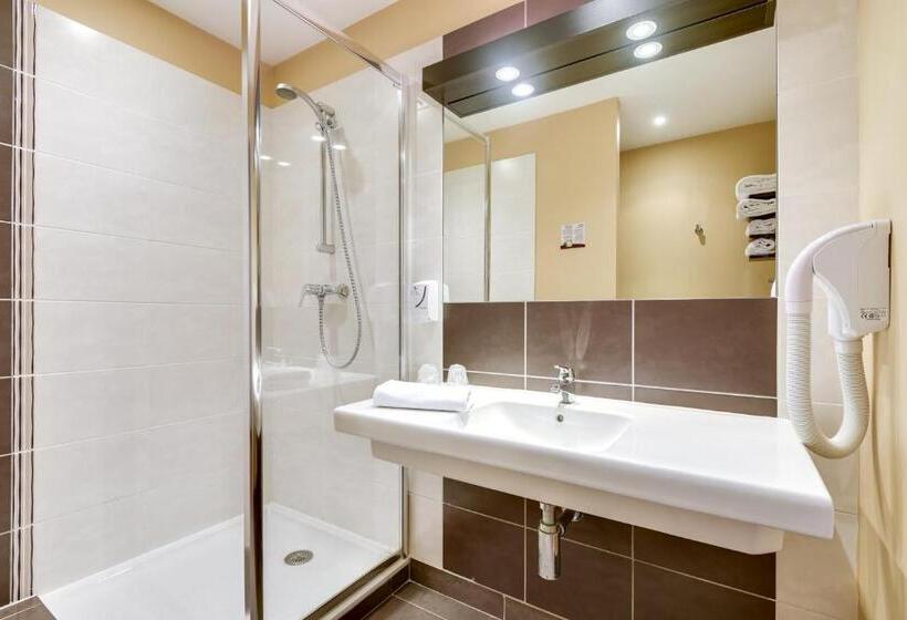Номер Стандарт, Relais Akena La Brede