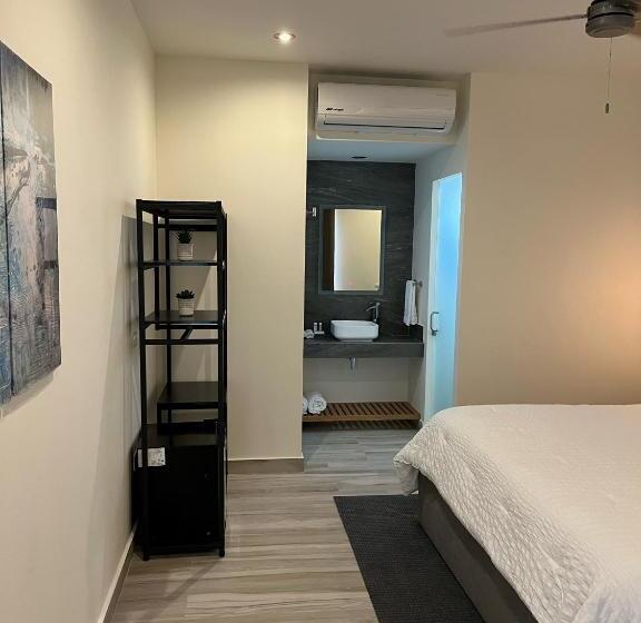 キングサイドベッドのスタンダードワンルーム, The Cove Boutique Hotel Adults Only