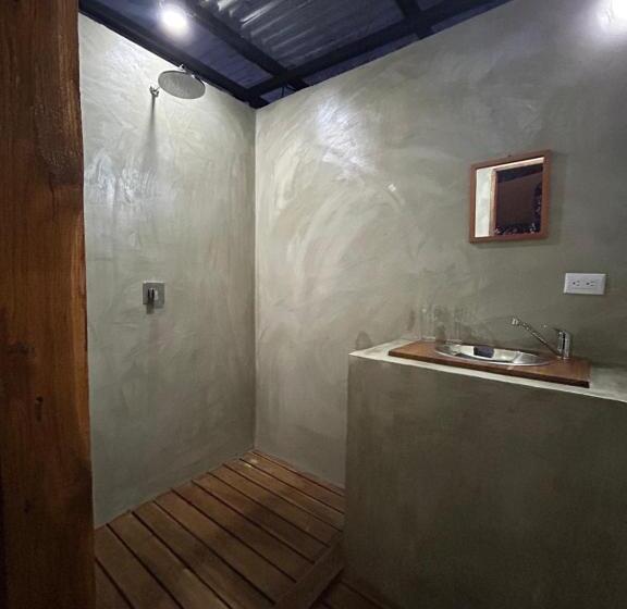 اتاق لوکس, Pyramid Tamarindo