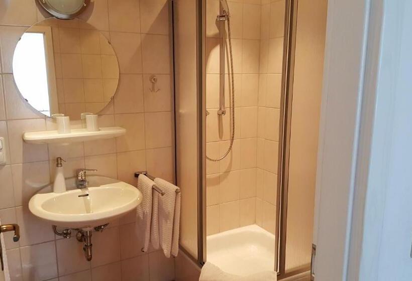 Номер Стандарт, Haus Christiane