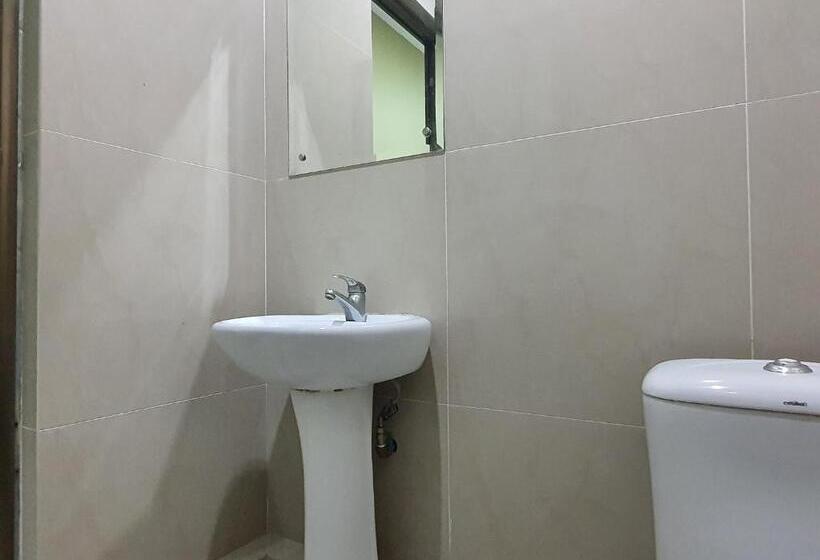 Номер Стандарт, Oyo Home 90435 Sena Home Homestay #819