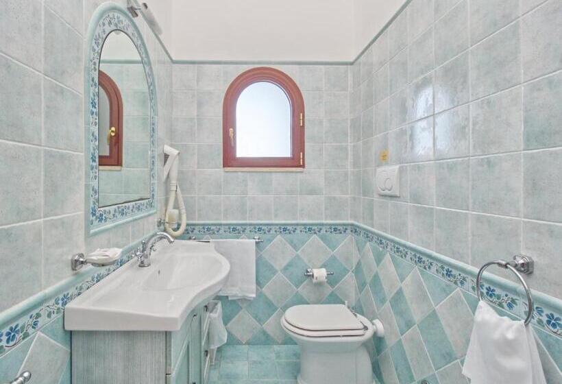 اتاق لوکس با بالکن و چشم‌انداز دریا, Villa Scarpariello Relais