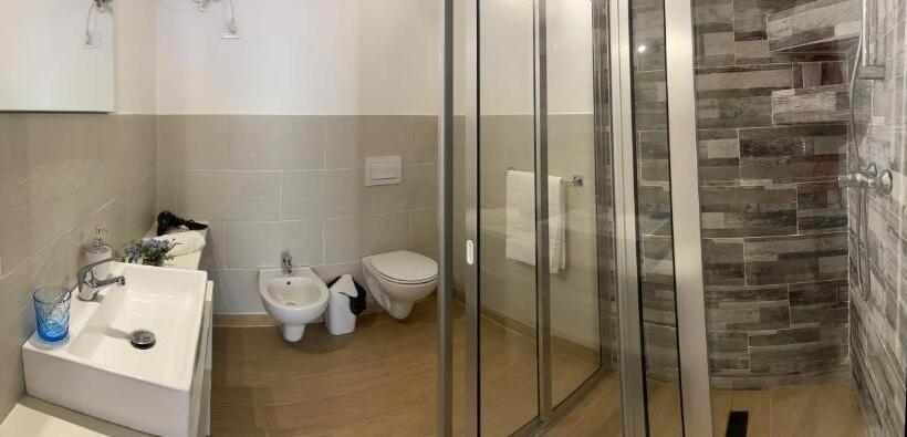 اتاق استاندارد اینتریور, Branco Suites   Rooms & Holiday Apartments