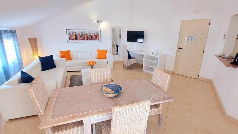 آپارتمان 1 خوابه با تراس, Branco Suites   Rooms & Holiday Apartments