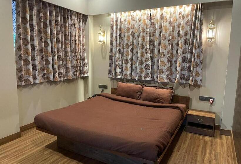 带大床的豪华间, Cold Spot Village Resort