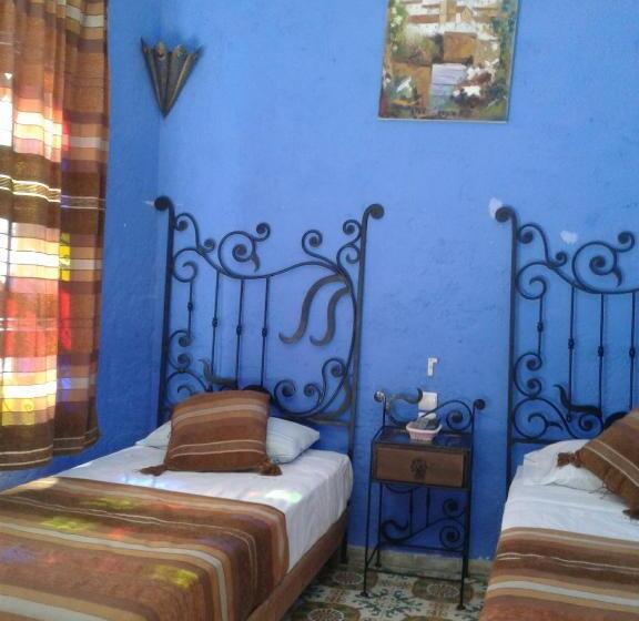 اتاق استاندارد سه نفره, Dar Lbakal