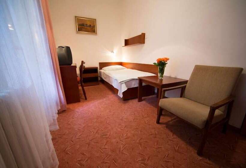 Quarto Economy Individual, Lázeňská Léčebna Mánes