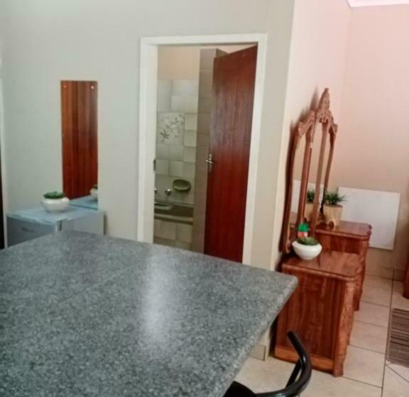 Семейный Номер, De La Rose Guesthouse