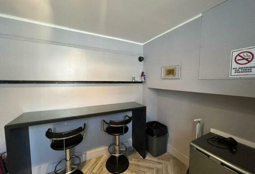 Номер Стандарт Совместная Ванная, Petticoat Accommodations