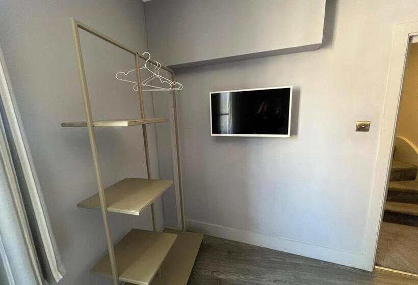 Номер Deluxe, Petticoat Accommodations