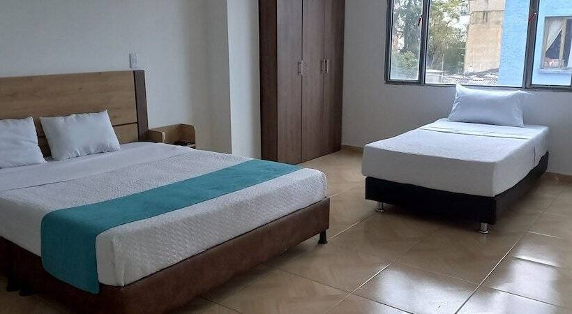 חדר סטנדרט לשלושה, Royal Cid Bogota