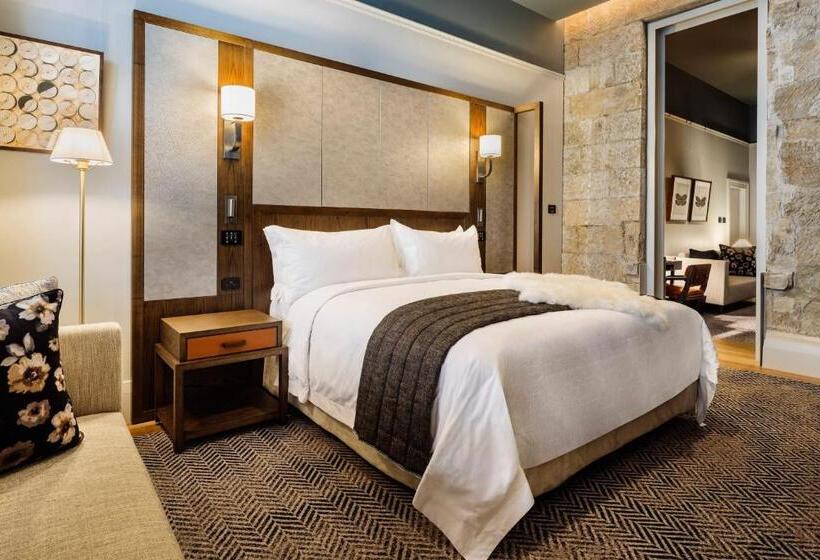 스위트 킹사이즈 침대, The Tasman, A Luxury Collection Hotel, Hobart