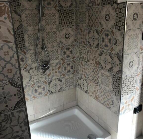 اتاق لوکس, B&b Le Mura