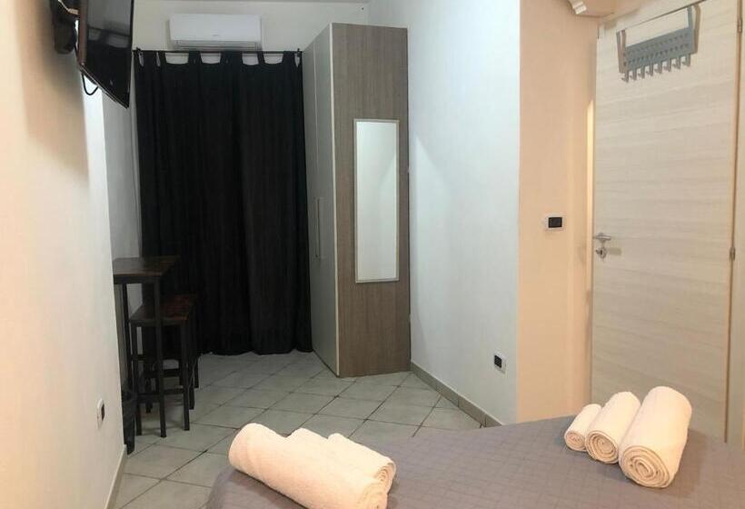 اتاق سوپریور با تخت بزرگ, B&b Le Mura