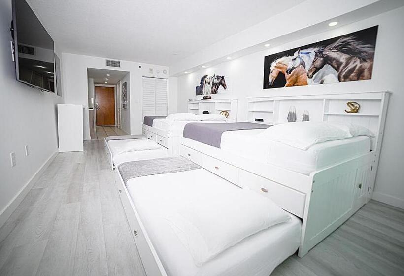 스탠다드 발코니 스튜디오, Modern And Luxurious Brickell Studio