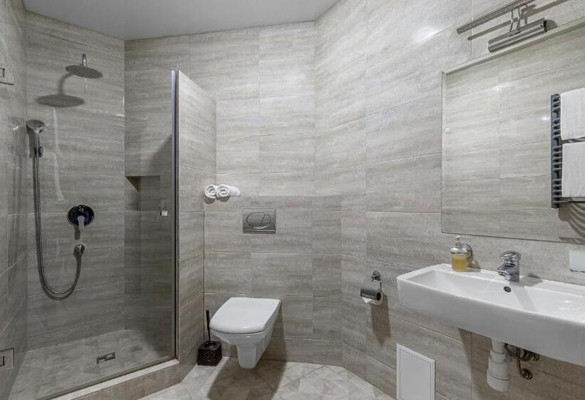4인용 스탠다드 룸, Premium Hotel & Spa