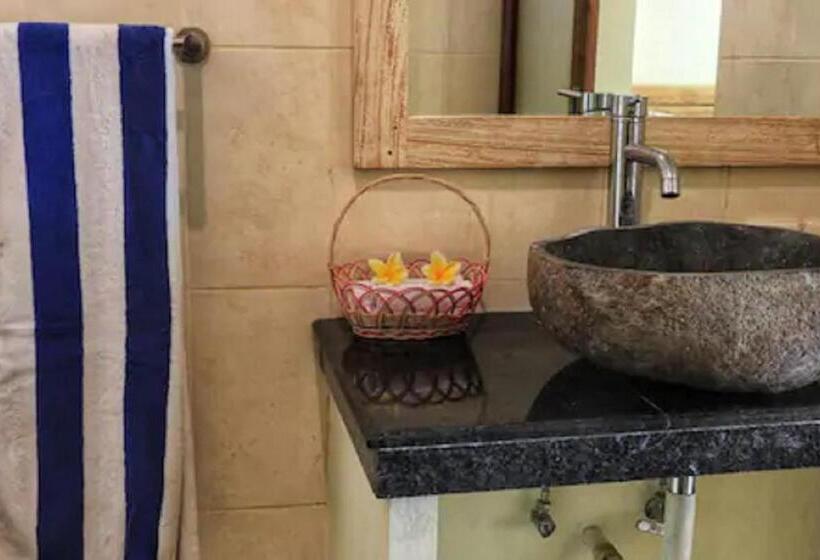 Вилла 1 Спальня Вид на Сад, Jaya Villa