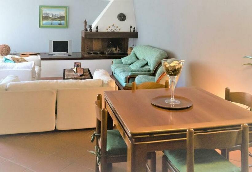 اتاق استاندارد, B&b Villa Apuana