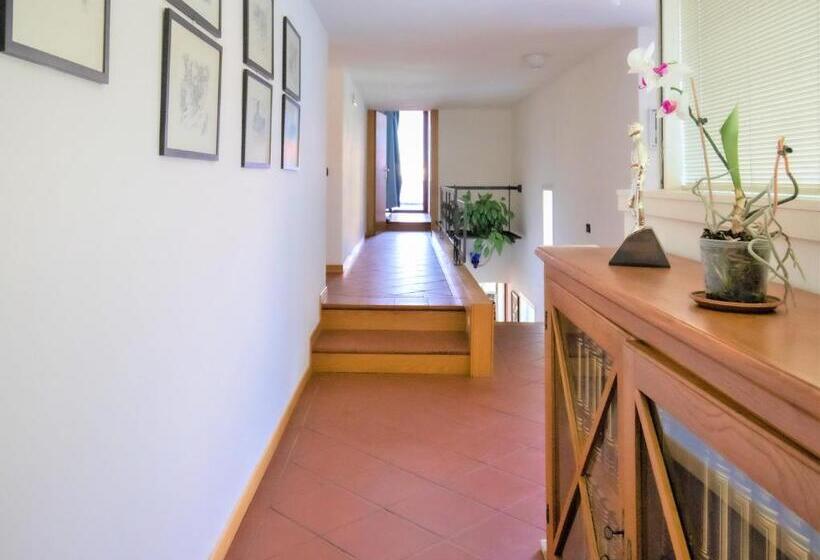 اتاق لوکس با بالکن, B&b Villa Apuana