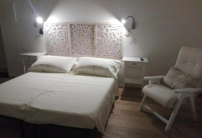 Habitación Deluxe con Balcón, Bed And Breakfast San Saturnino