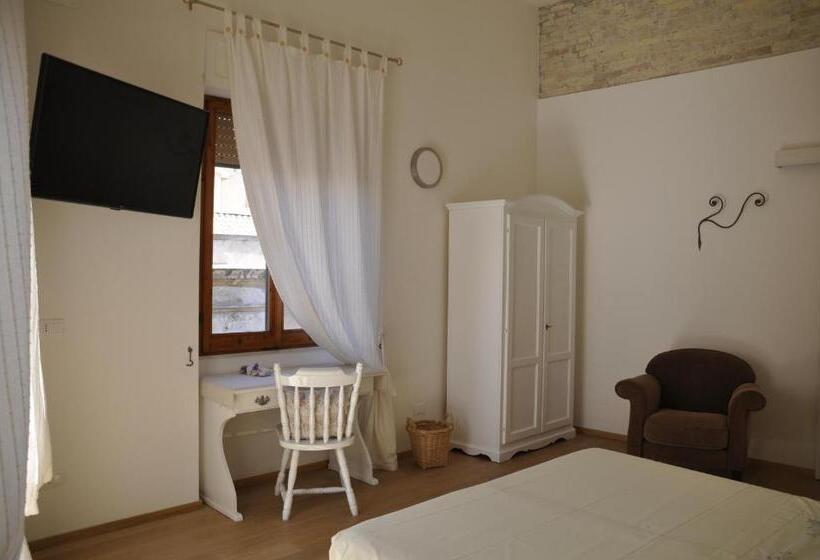 Habitación Deluxe con Balcón, Bed And Breakfast San Saturnino